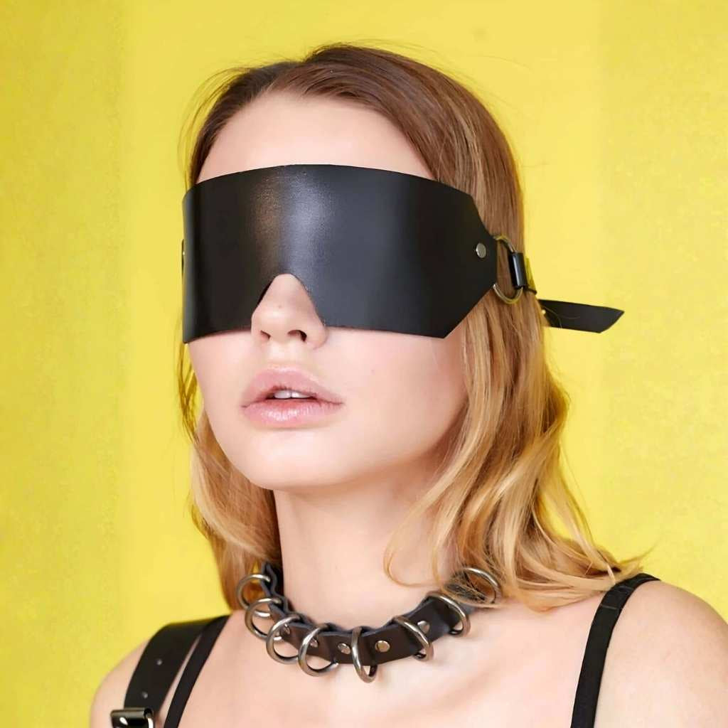 Blindfold Leather Eye Mask for Boudoir & Costume, Secure Strap Eye-Mask Sensory Cosplay